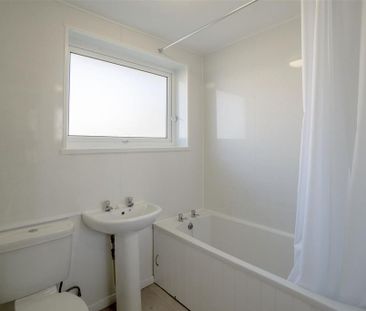 3 bedroom house to rent - Photo 5