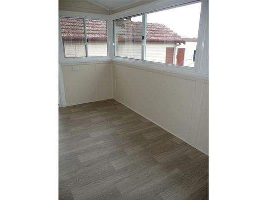 Beautiful Three Bedroom Home in Chatham - Photo 1