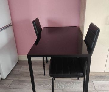 Studio Flat, Spencer Road, IG3 - Photo 2