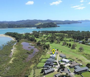 HARBOUR FRONT PARADISE - Photo 4