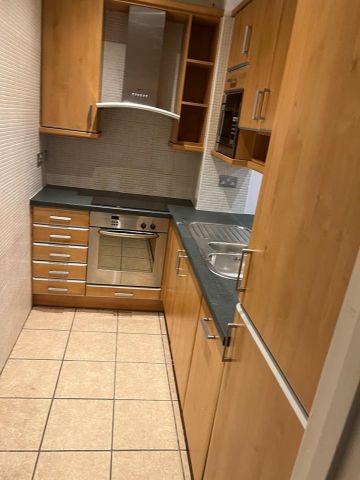 1 Bed Flat, The Mall, W5 - Photo 4