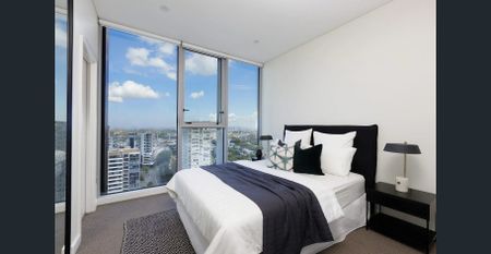 Penthouse Apt with large roof top terrace - city view - Photo 2