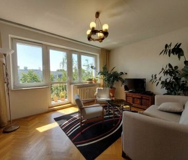 Mieszkanie 4 pokoje Stegny 63.7 m² – zdjęcie 3