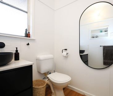 Charming home in prime Thomson location. - Photo 5