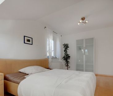 2.5-room furnished attic apartment (suitable as flat-share) - Foto 6