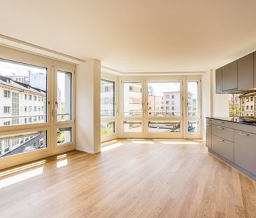Stylish 4.5-room apartment near the train station - Photo 3