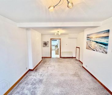 77 New Harbour Road, Portavogie, Newtownards, BT22 1EB - Photo 4