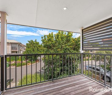 FANTASTIC LOCATION & CONVENIENCE! Heart of North Lakes, 3 Bed 2&1/2... - Photo 6