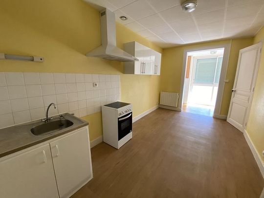 : Appartement 37 m² à MONTBRISON - Photo 1