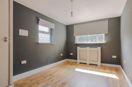 To Let 4 Bed House - Semi-Detached - Photo 3