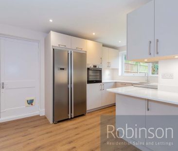4 bedroom end of terrace house to rent - Photo 4