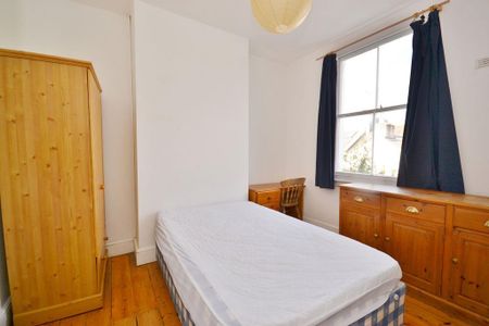 6 bedroom terraced house to rent - Photo 5