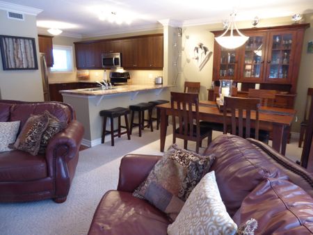 For Lease - 906 Cedar Pointe Court, Collingwood, Ontario - Photo 2