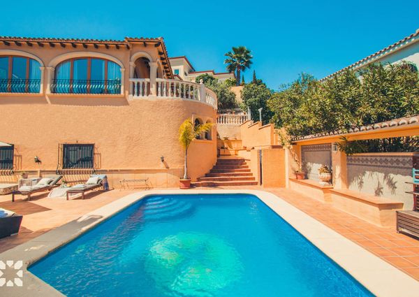 Rent villa AMELIA