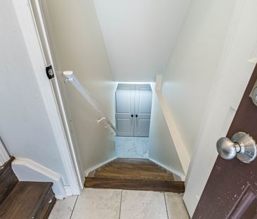 For Lease - 102 Leadenhall Road, Brampton, Ontario - Photo 1