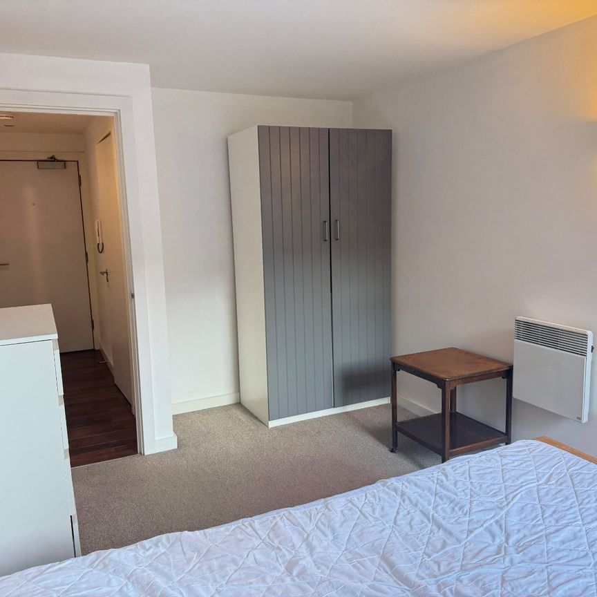 1 bedroom apartment to rent - Photo 1