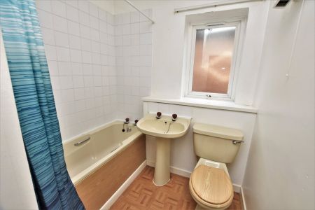 Elizabethan Court, St Leonards, Exeter, Devon, EX2 - Photo 4