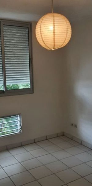 Location appartement 2 pièces, 35.42m², Fort-de-France - Photo 1