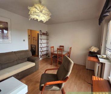 Wynajmę 2 pokoje, z dużym balkonem i piwnicą. – zdjęcie 4