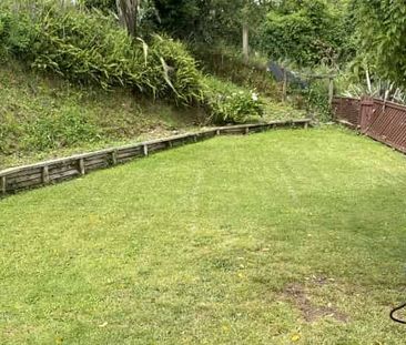 Sunny 3 bedroom property close to Nelson City - Photo 3