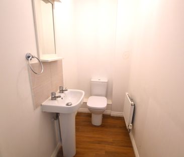 3 bedroom house to rent Kirby Drive, Colchester, Essex, CO4 - Photo 1
