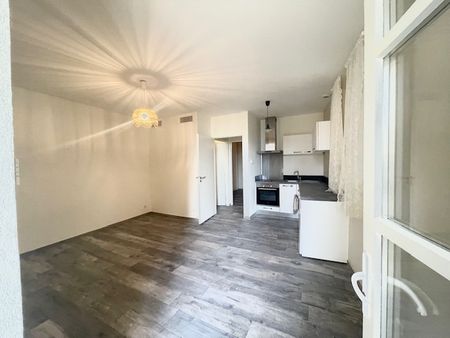 Location Appartement 2 pièces 34m² BASTIA 20200 - Photo 2