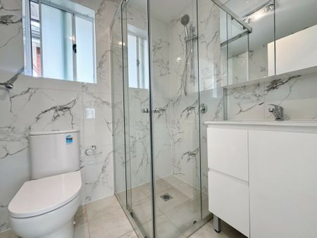 Beautiful 3 Bedroom Granny Flat In Prime Location! - Photo 2