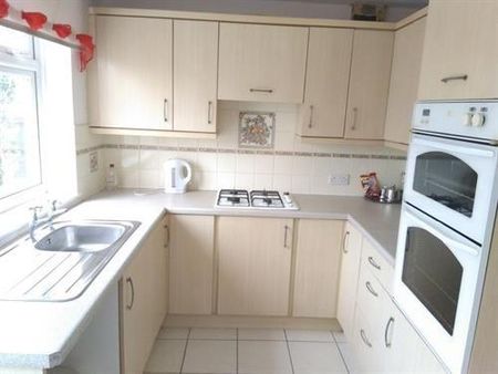 2 bedroom property to rent - Photo 5