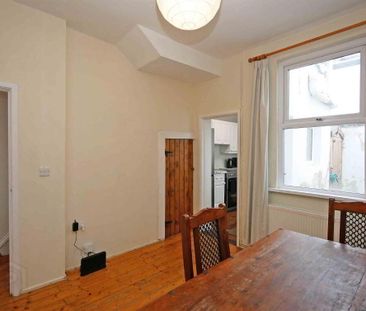 27 Park Parade, Belfast, BT6 8GG - Photo 3