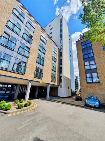 2 bedroom flat to rent - Photo 3