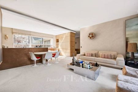 Location appartement, Paris 7ème (75007), 4 pièces, 162.71 m², ref 86852782 - Photo 3