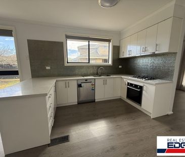 9 Thea Court, Keilor Park, Vic 3042 - Photo 1