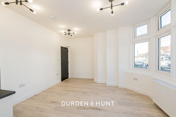 Essex House, 118 High Street, Ongar - Photo 1