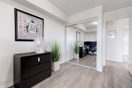 For Lease - 1045 Nadalin Heights Unit# 406, Milton, Ontario - Photo 5