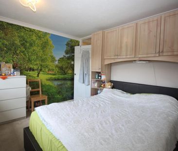 3 bedroom end of terrace house to rent - Photo 6