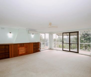 3 Bed, 1 Bath - Photo 3