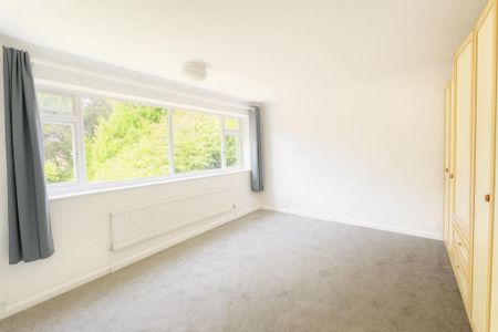 3 bedroom detached house to rent - Photo 4