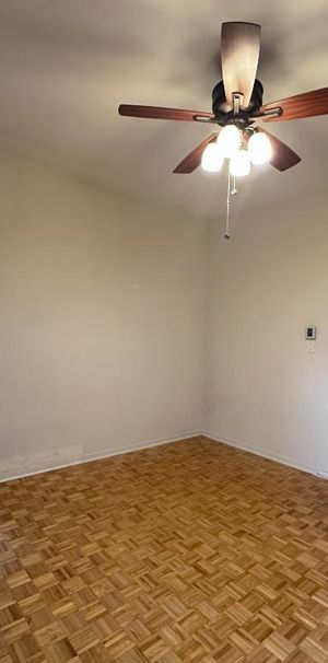 4 et demi à louer, Avenue du Parc, université McGill, métro Place-des-Arts - Photo 1