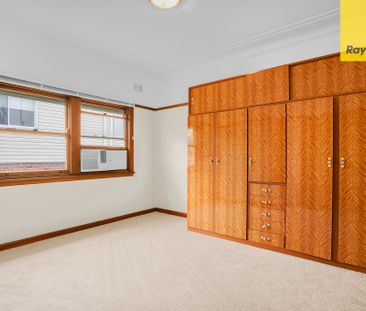 Perfectly located! - Photo 5