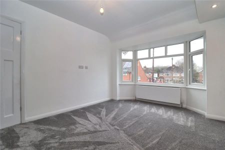 Rydens Way, Woking - 3 bedrooms Property for lettings - Seymours - Photo 2