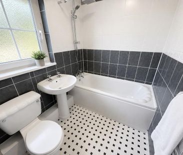 2 bedroom terraced house to rent - Photo 5
