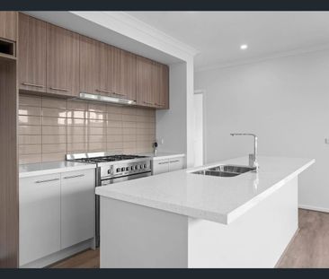 Brand New Living in Prime Clyde Location - Photo 4