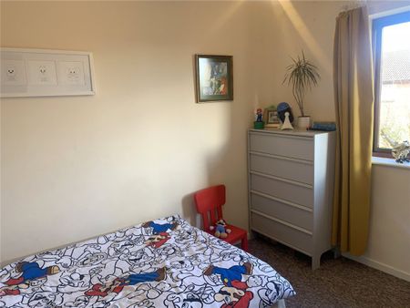 Courtney Close, Nottingham, Nottinghamshire, NG8 - Photo 4