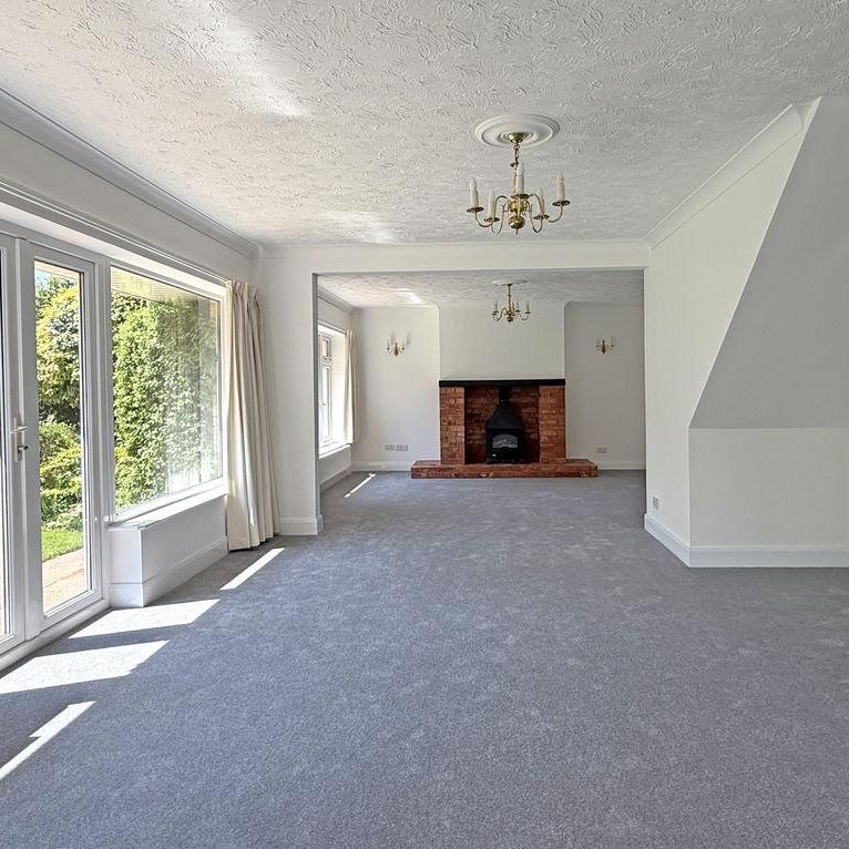 4 bedroom detached house to rent - Photo 1