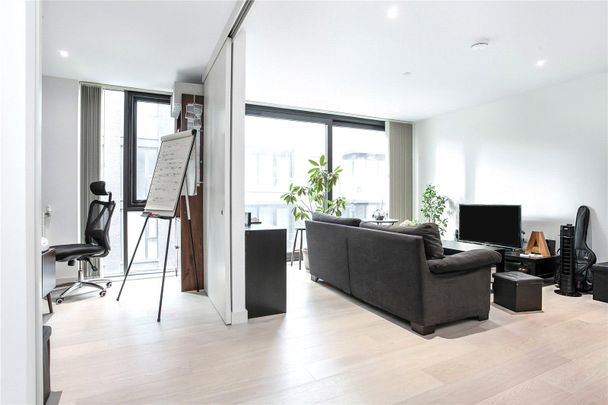Starboard Way, London, E16 2PE - Photo 1