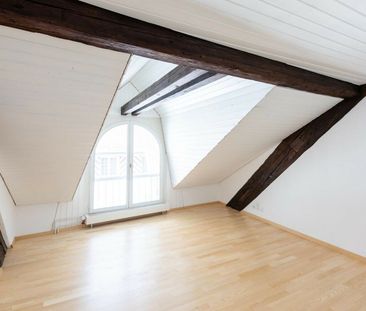 Originelle 5½-Zimmer-Dachwohnung mit Cheminée - Photo 1