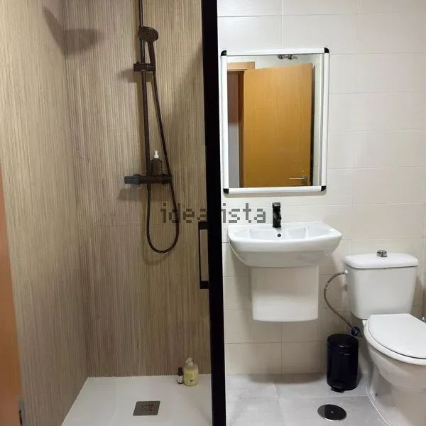 Alquiler de piso en Calle General Ibáñez - Photo 1