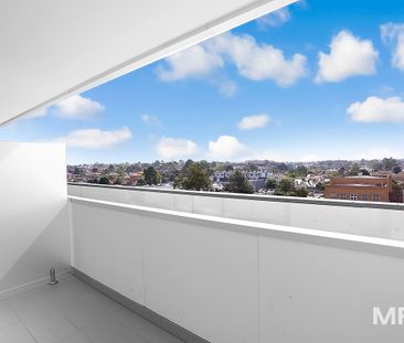 Fantastic modern apartment with great views - Photo 6
