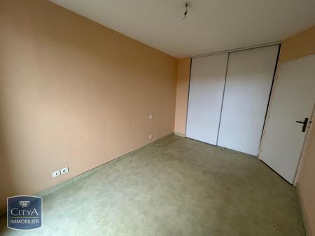 Location Appartement 3 pièces 74m² LAVAL 53000 - Photo 3