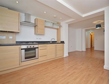 Bronte, Woodlands Village, Sandal - Photo 5